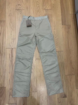 Burberry pants new, model 8015860, beige, size M