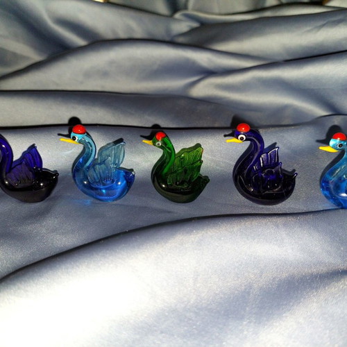 Six Glass Ducks - Decor