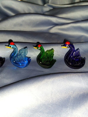 Six Glass Ducks - Decor