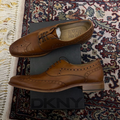 DKNY leather Oxford shoes new, size 44