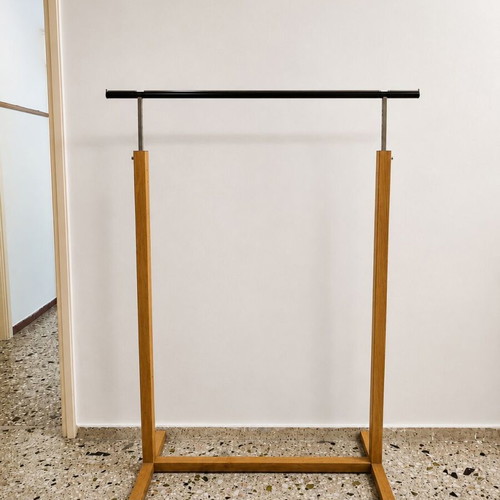 Professional Clothes Rack Spanish Design from Zara Store Equipment like new