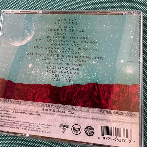 Kesha 3 CD pack like new, pop