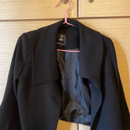 Short jacket like new, black, size M