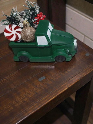 Decorative car new, about 11 cm
