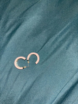 Earrings pink hoops like new