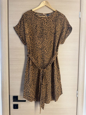 Φόρεμα Shein animal print με ζώνη μέγεθος M καμηλό και μαύρο σαν καινούργιο