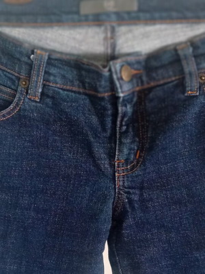 Alexander McQueen Jeans like new, low waist, straight fit, size 28