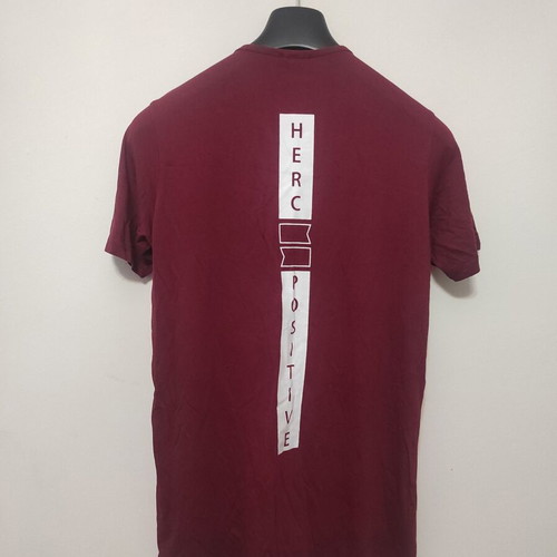 Herc T-shirt Large like new, burgundy