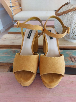 Pull & Bear platform sandals size 39, yellow and orange