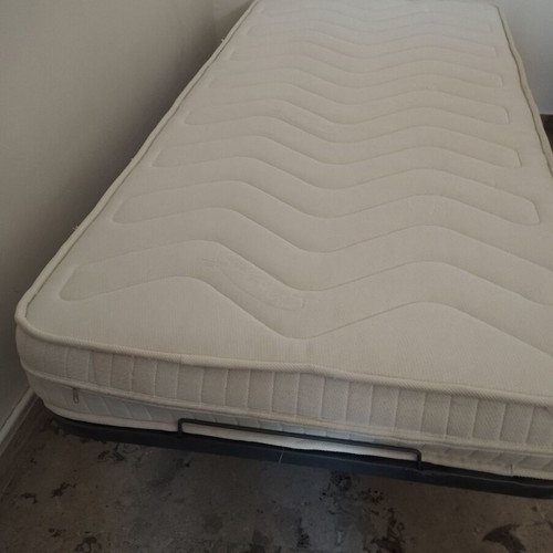 Bed with sliding mechanism and mattress like new 185x85 cm