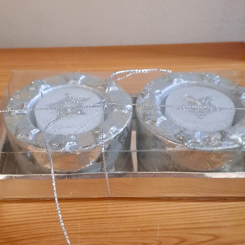 Tea light candles new, set of 2 with holder