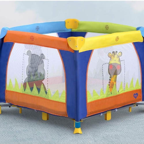 Baby playpen like new, foldable with case