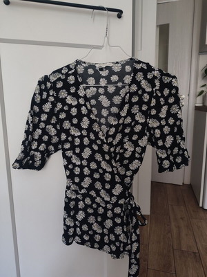 Tom Tailor blouse with daisy flower print, size S