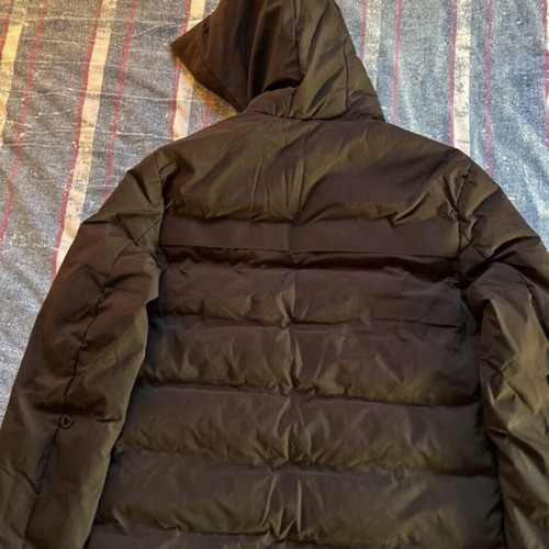 Biston puffer jacket size L like new, black