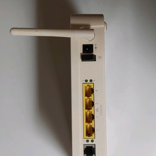 Thomson TG782 router used