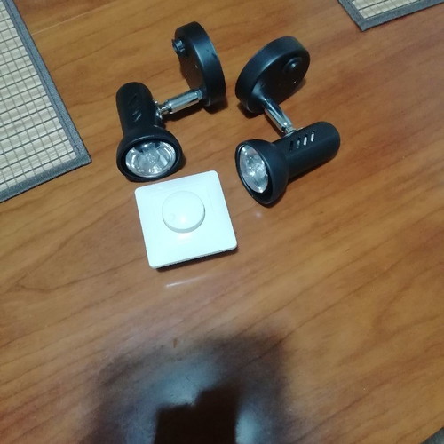 Spotlights with dimmer switch used
