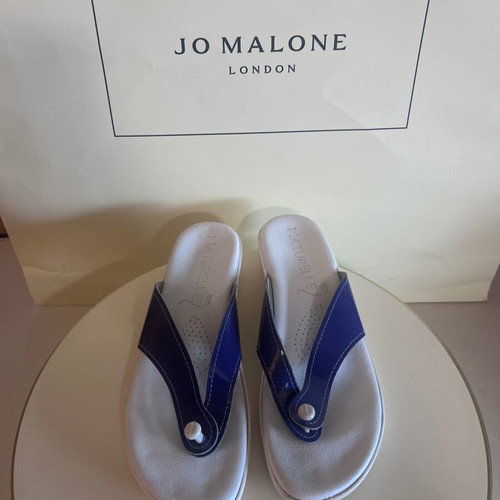 Naturelle Anatomical Flip Flop Sandals Size 41 Like New White Mauve