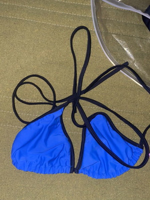 Swimsuit top, size XXXS