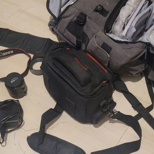 Canon EOS 200D camera kit like new with lenses and accessories