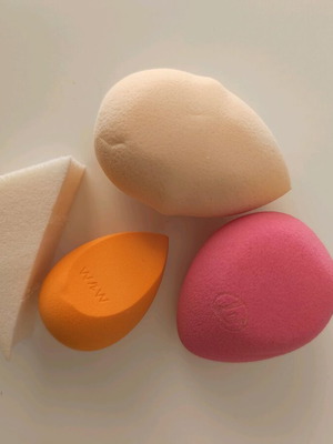 Makeup sponges new, set of 4 pieces
