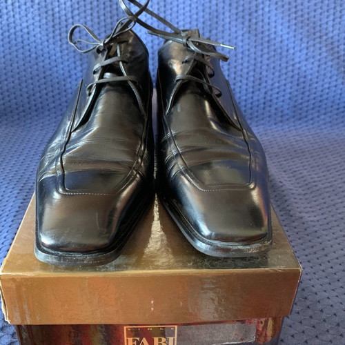 FABI leather shoes with laces like new, size 44, black