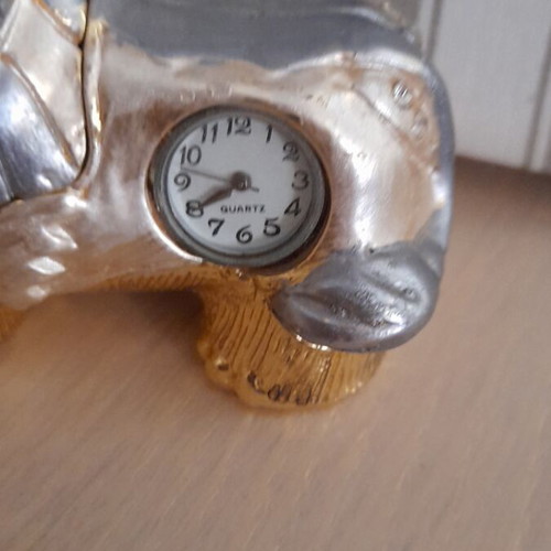 Vintage lion jewelry box clock like new, impressive