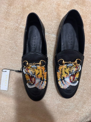 Women’s shoes size 36.5, new