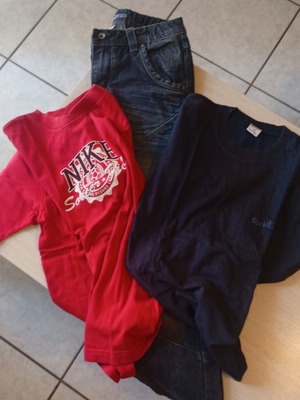 T-shirts and jeans set like new, Adidas, blue and red