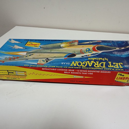 Swedish Jet Dragon Saab model by Lindberg