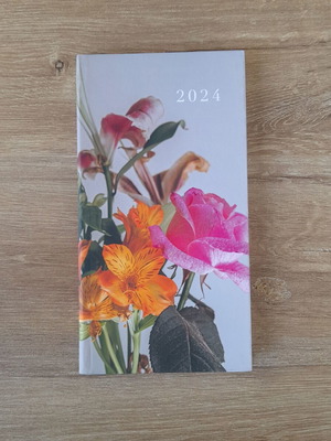 2024 Weekly Diary new for Notes