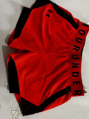 Under Armour σορτς μεταχειρισμένα, μέγεθος S, ροζ