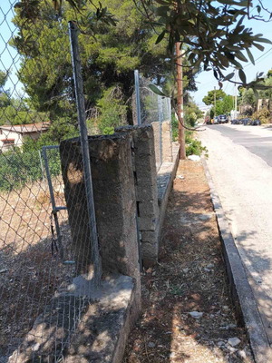 Οικόπεδο 290 τ.μ. στην Ανθούσα Αττικής με θέα και οικιστική χρήση