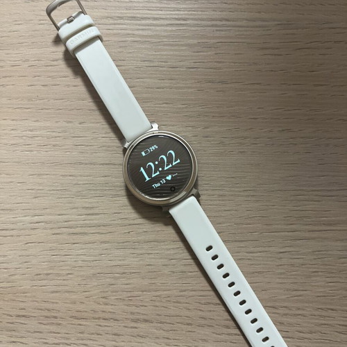 Garmin Lily 2 smartwatch like new