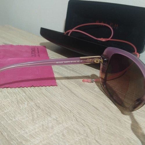 Ralph women's sunglasses like new with case