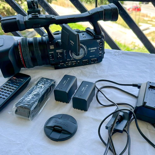 Canon XH A1E Professional HDV Camcorder like new