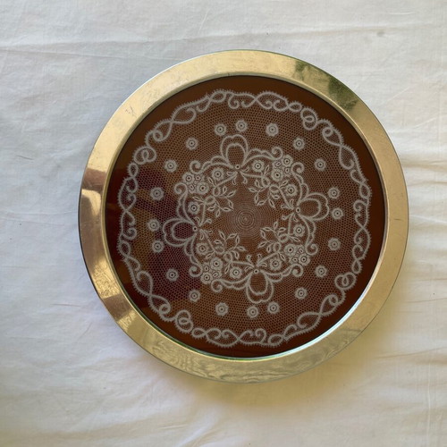 Cake stand and tin box set used with lace design