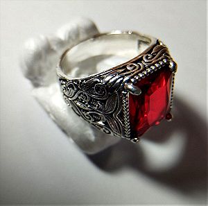 Αντρικό Επάργυρο Δαχτυλίδι με κόκκινη μεγάλη πέτρα σαν ρουμπίνι