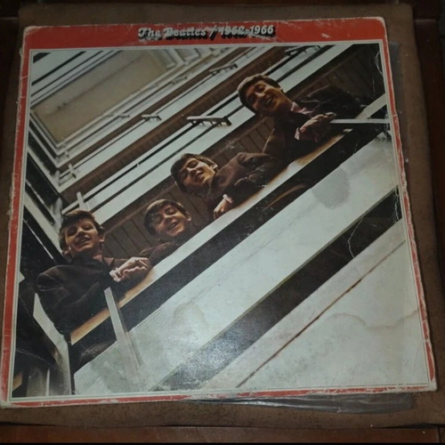 The Beatles 1962-1966 vinyl records used, set of 2