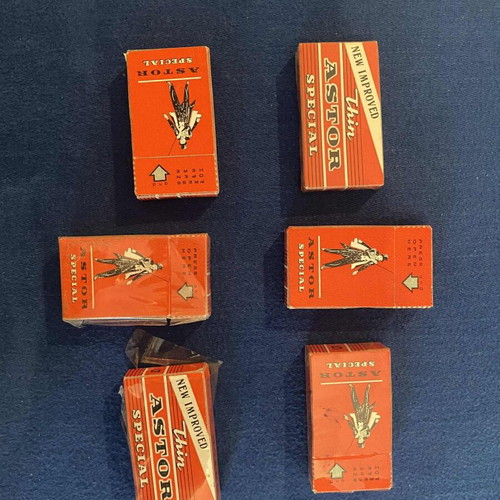 Shaving blades like new, pack of 6, 1970