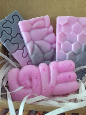 Wax melts Love χειροποίητα, 4 τεμάχια με άρωμα τσιχλοφουσκα