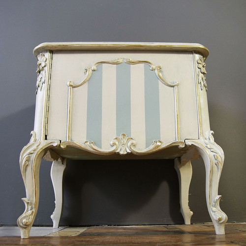 Pair of refurbished night stands with Rococo details
