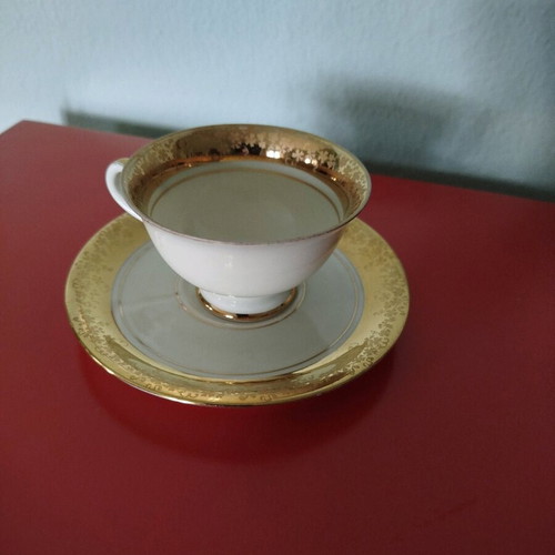 Alka Kunst Bavaria porcelain coffee cup like new with gold trim