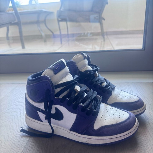 Jordan 1 Retro High Court used athletic shoes size 38, purple and white