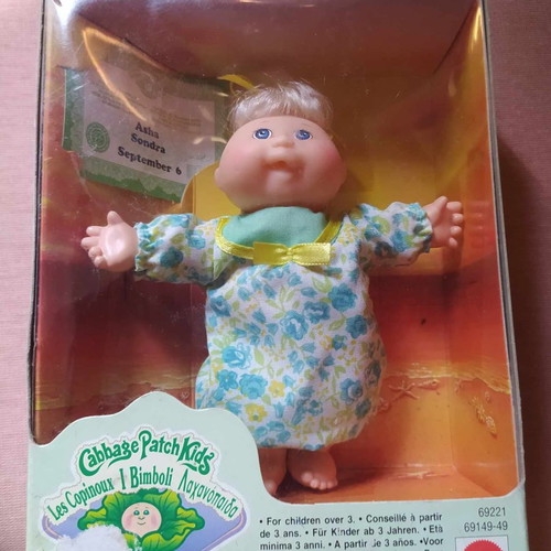 Cabbage Patch Kids Baby Asha Mattel 1998 new