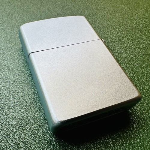 Zippo Street Chrome lighter, 2000 USA