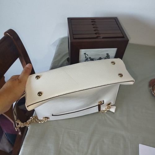 Doca shoulder bag, white with gold details