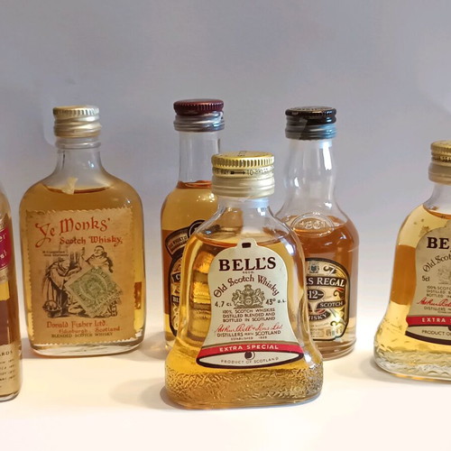 Mini scotch whisky pack of 6, 50ml, like new