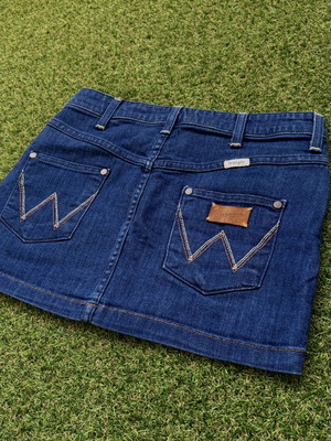 Wrangler short blue skirt like new, size XS