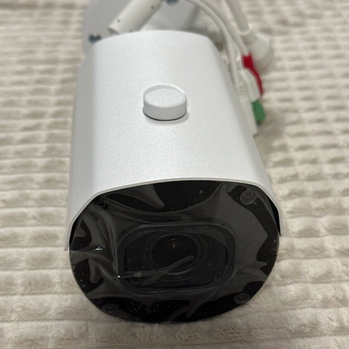 CCTV set new with 4 cameras and recorder without hard drive