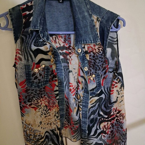 Jean shirt like new, blue colorful